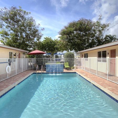 Lauderdale Villas By The Sea Bagian luar foto