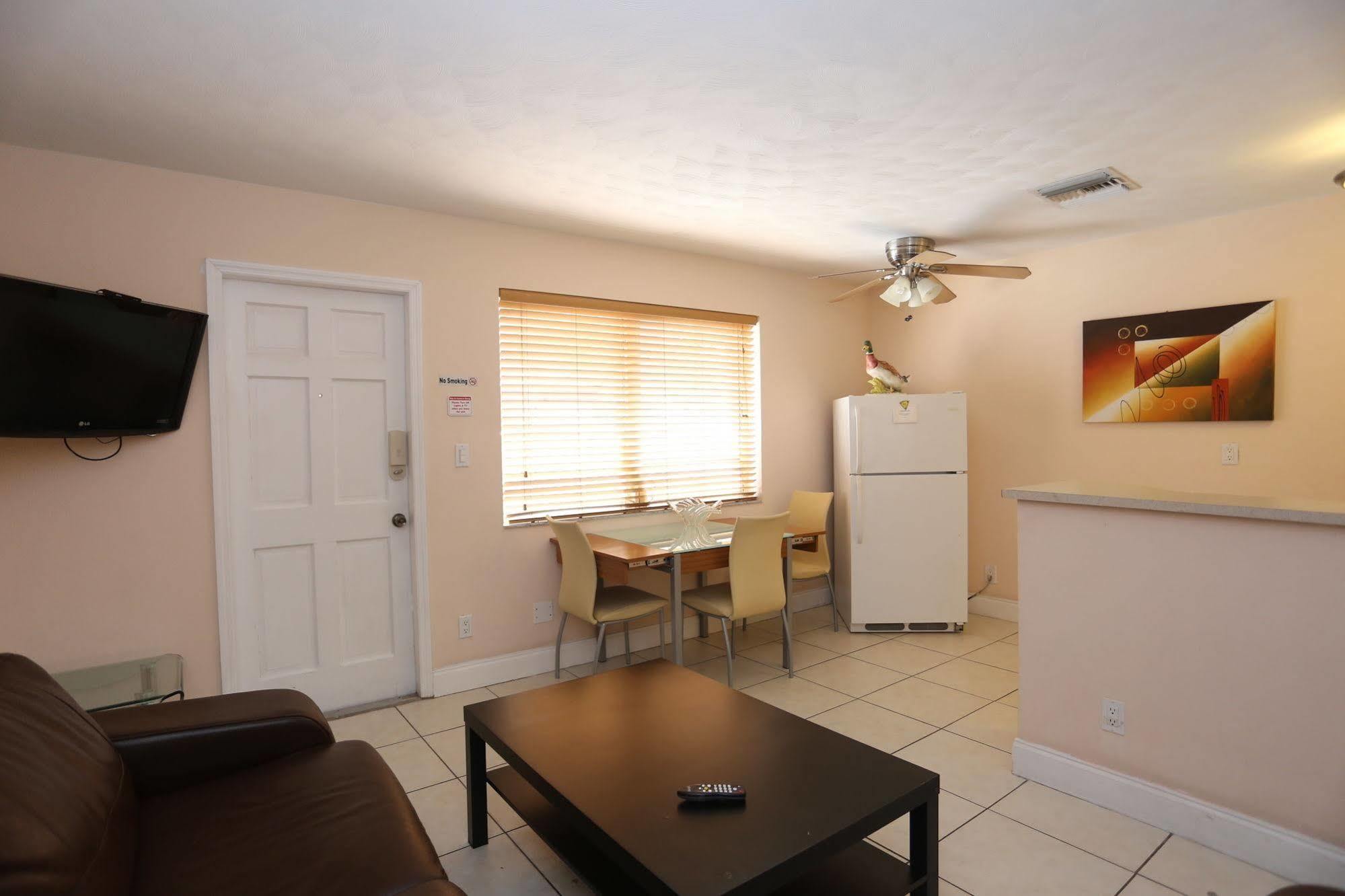 Lauderdale Villas By The Sea Bagian luar foto