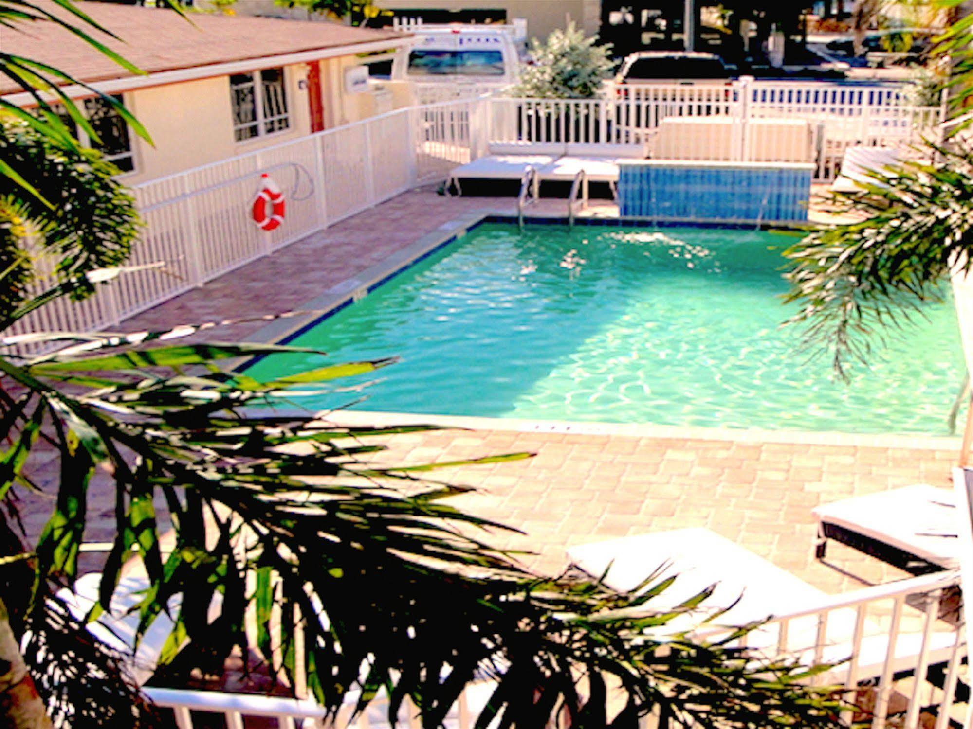 Lauderdale Villas By The Sea Bagian luar foto